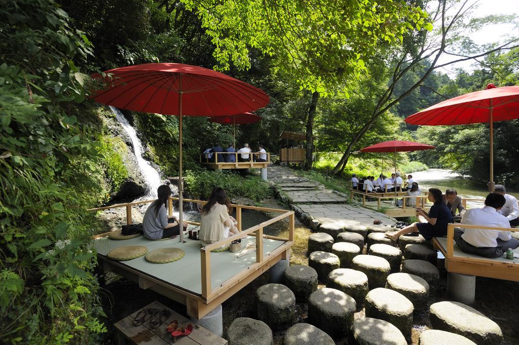 Royal Hotel Yamanaka Onsen Kajikaso كجا المظهر الخارجي الصورة