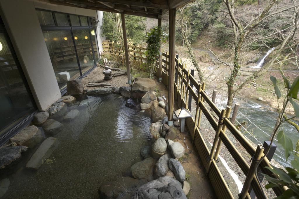 Royal Hotel Yamanaka Onsen Kajikaso كجا المظهر الخارجي الصورة